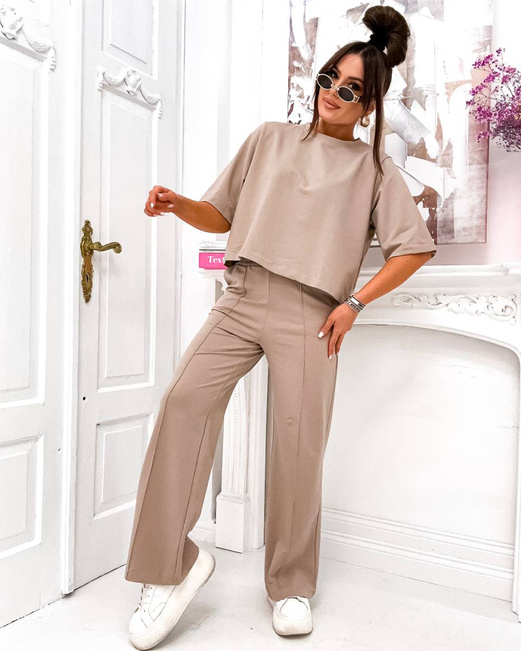 Beżowy dzianinowy komplet damski bluza spodnie