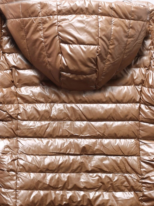 Złota błyszcząca pikowana kurtka damska z kapturem