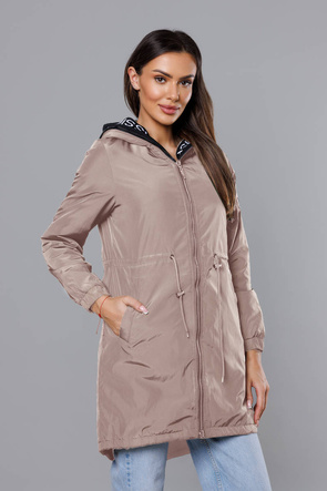 Beżowa kurtka z kapturem z lamówką