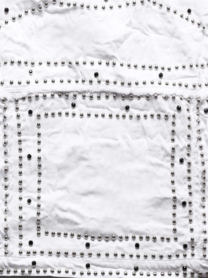 Jeansowa czaderska damska kurtka z dżetami 