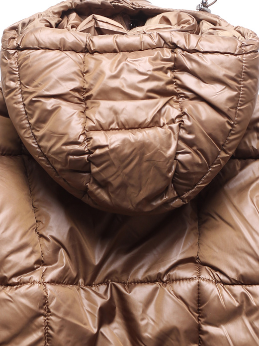 Brązowa zimowa pikowana długa ciepła kurtka z kapturem kołnierzem