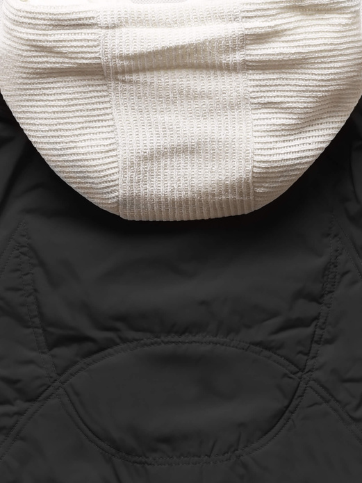 Czarna kapitalna przejściowa bomberka kurtka damska z kapturem