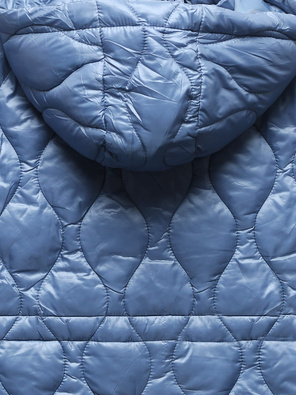 Niebieska lekka kurtka damska z kapturem