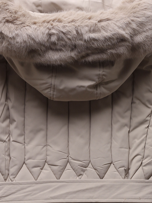 Jasnobeżowa rewelacyjnie pikowana zimowa damska kurtka z kapturem