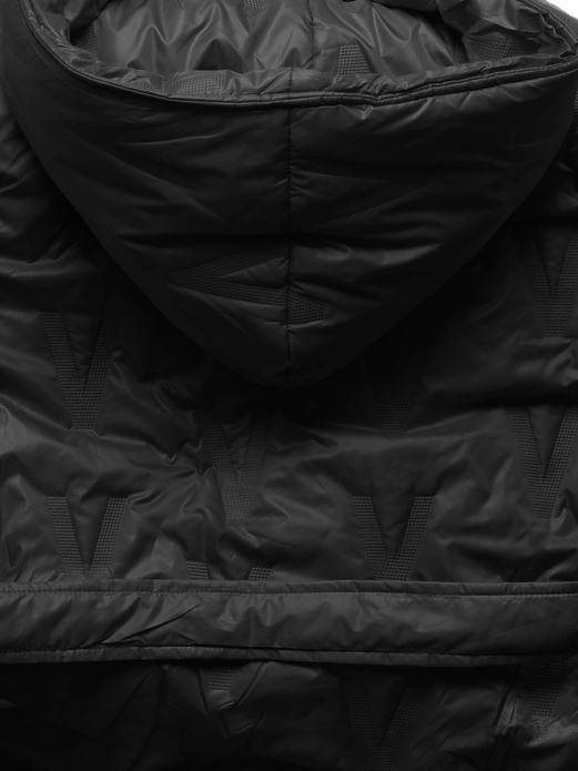 Czarny pikowany płaszcz zapinany na zatrzaski z paskiem