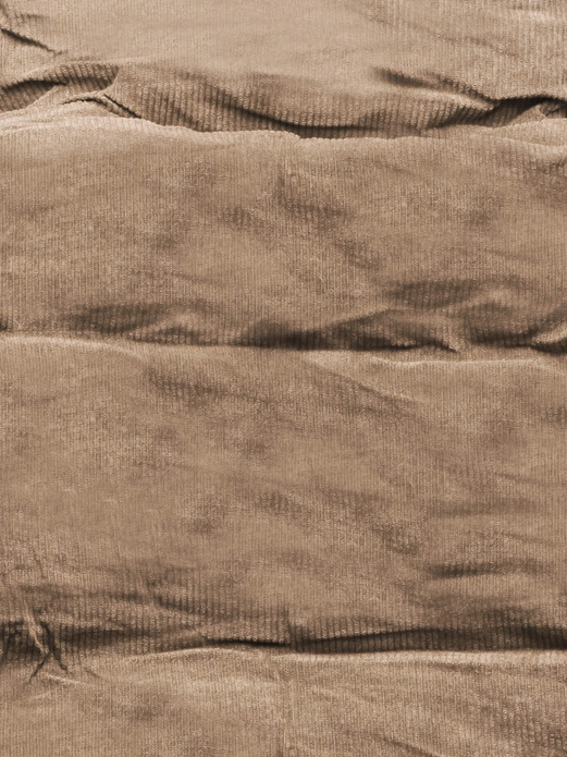 Beżowa sztruksowa krótka pikowana zimowa kurtka z kołnierzem na futerku zapinana na suwak