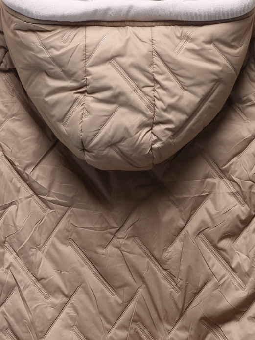 Beżowa damska pikowana przejściowa kurtka dłuższa z tyłu