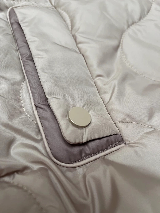 Jasnobeżowy krótki bezrękawnik kamizelka z kapturem