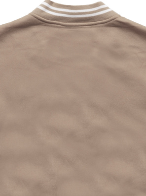 Beżowa zapinana na zatrzaski bluza bomberka bejsbolówka