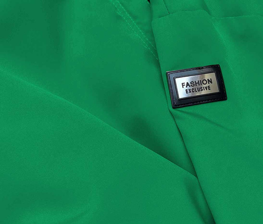 Zielona kurtka płaszcz z ozdobnymi lampasami we wzory z kapturem