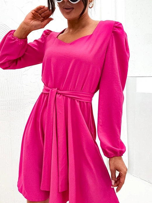 Różowa rozkloszowana zwiewna sukienka z paskiem