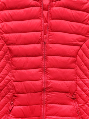 Czerwona przejściowa pikowana kurtka z kapturem (5m783-392)