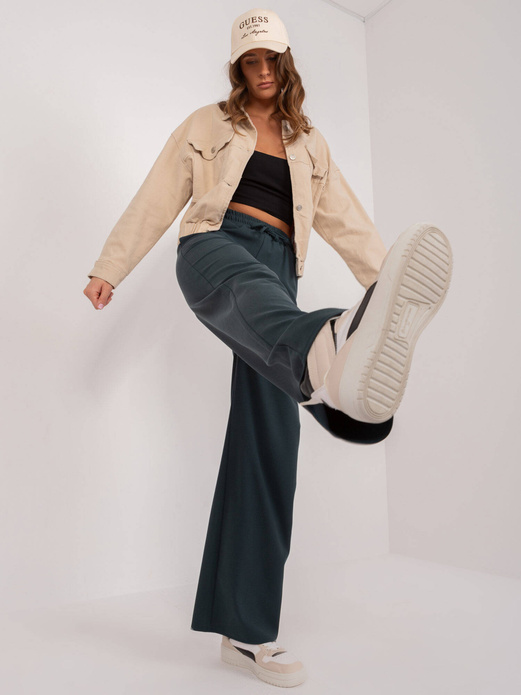 Beżowa krótka damska kurtka jeansowa