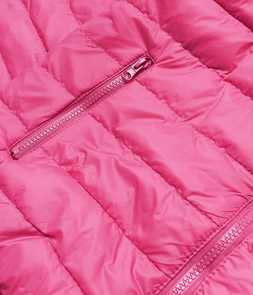 Różowa urocza kurtka pikowana ze stójką