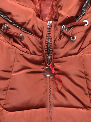 Ceglana długa pikowana zimowa kurtka płaszczyk z kapturem srebrna wstawka