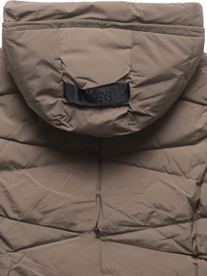 Beżowa długa fikuśnie pikowana kurtka z kapturem na futerku