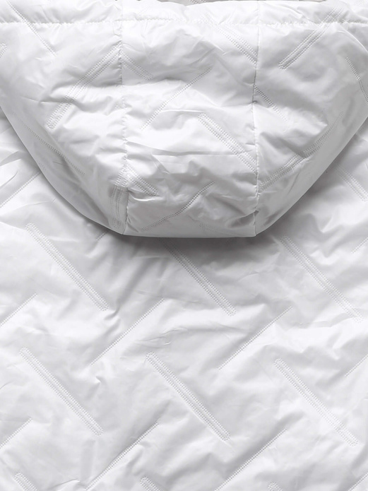 Biała fantastyczna przejściowa lekka kurteczka ze ściągaczami