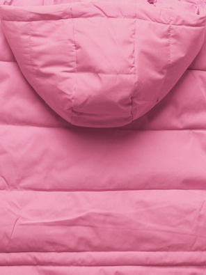 Różowa pikowana kurtka z kapturem ściągana w pasie