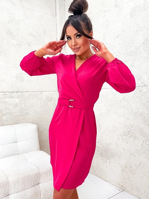 Malinowa damska elegancka sukienka z paskiem