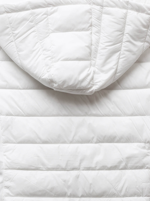 Biała pikowana przejściowa kurtka z kapturem i stójką zapinana na suwak