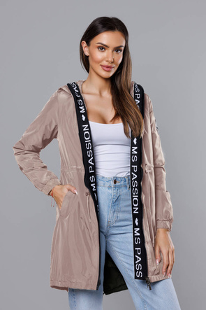 Beżowa kurtka z kapturem z lamówką