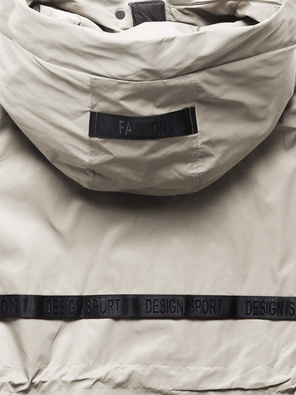 Jasnobeżowa genialna damska przejściowa kurtka parka z kapturem