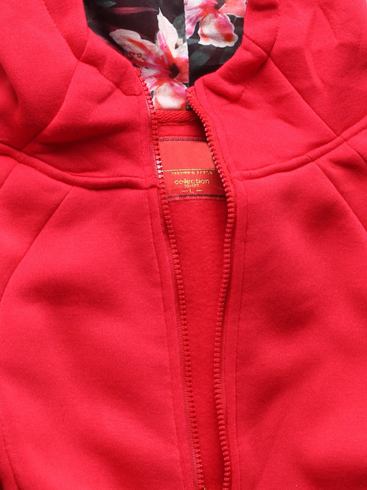 Czerwony dres komplet z kwiecistym kapturem