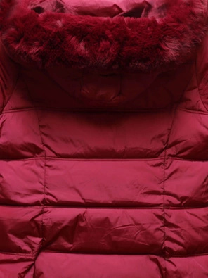 Bordowa zimowa pikowana ocieplana kurtka płaszczyk z kapturem i futerkiem