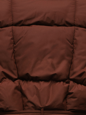 Czekoladowa damska zimowa kurtka z kapitalnym kołnierzem