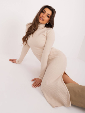 Nude sukienka prążkowana dekolt na guziki