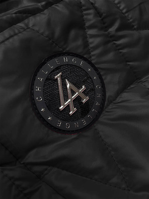 Czarna krótka przejściowa kurteczka z kapturem