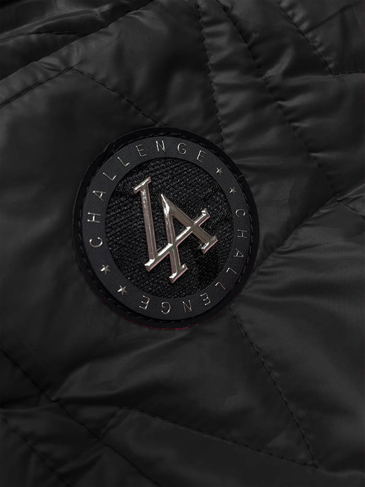 Czarna krótka przejściowa kurteczka z kapturem