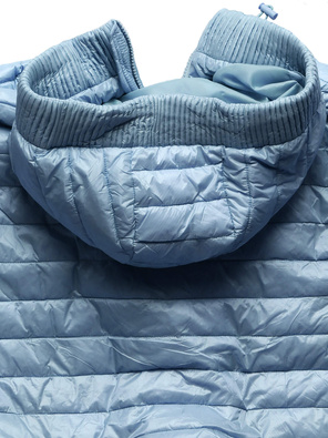 Niebieska trapezowa pikowana unikalna kurtka z dzianinowymi rękawami 