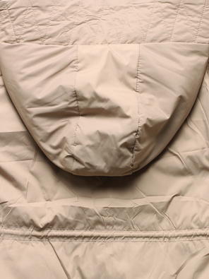 Ciemnobeżowa damska przejściowa kurtka parka ściągana w tali