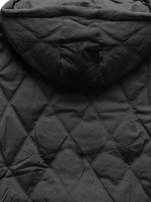 Czarna krótka pikowana kurteczka