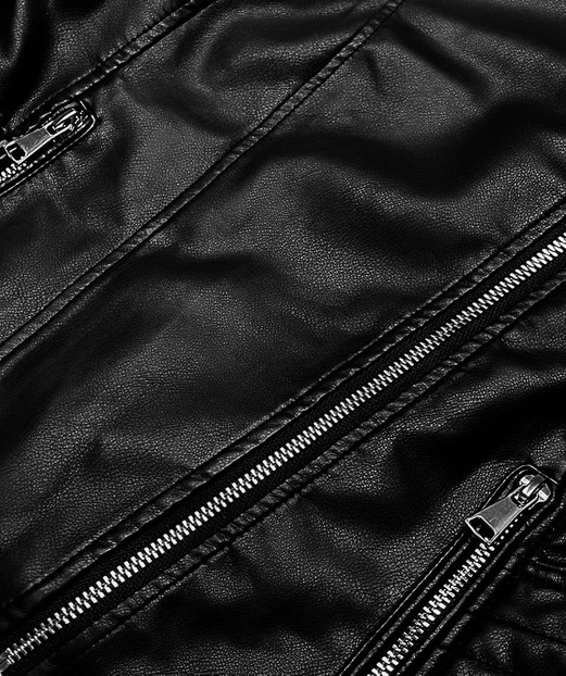 Czarna kurtka ekoskóra ramoneska zapinana na skos z klapami