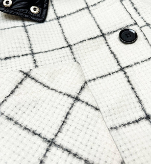 Szara biała kurtka oversize w kratkę na guziki