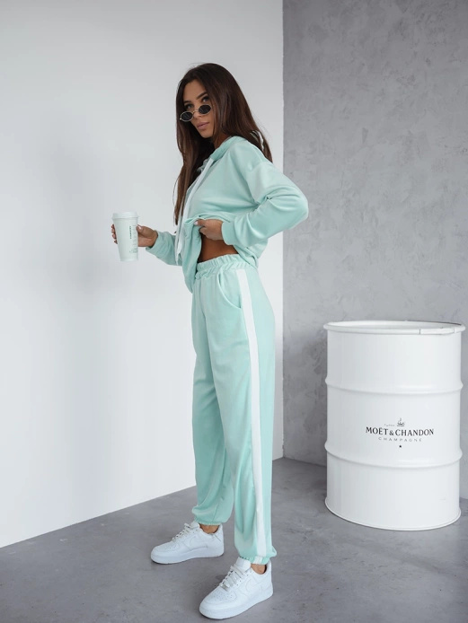 Cappucino damski welurowy kapitalny gładki dres komplet