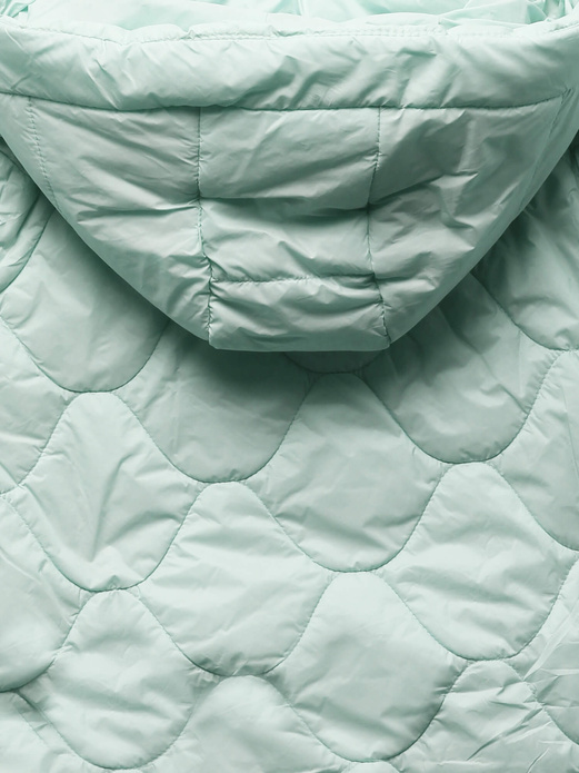 Miętowa ciekawie pikowana lekka przejściowa kurtka z kapturem