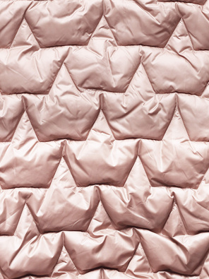 Beżowy damski pikowany bezrękawnik ze stójką