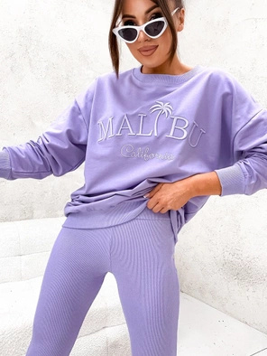 Fioletowy genialny komplet sportowy z prążkowanymi legginsami