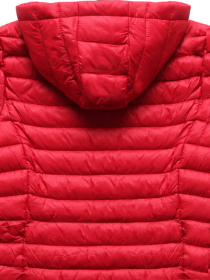 Czerwona pikowana lekka przejściowa kurteczka