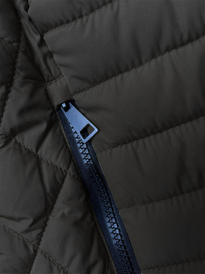 Oliwkowa przejściowa długa pikowana kurtka płaszczyk z odpinanym kapturem