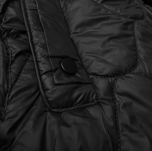 Czarny damski luźny pikowany płaszcz