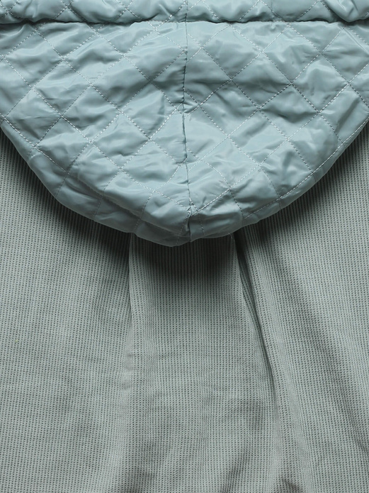 Pistacjowa bluza w prążki z łatami i z kapturem zapinana na suwak