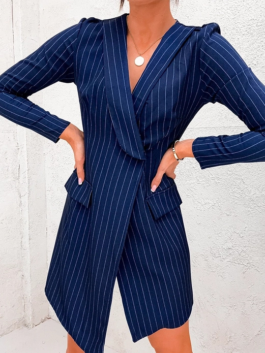 Granatowa długa elegancka marynarka sukienka w prążki