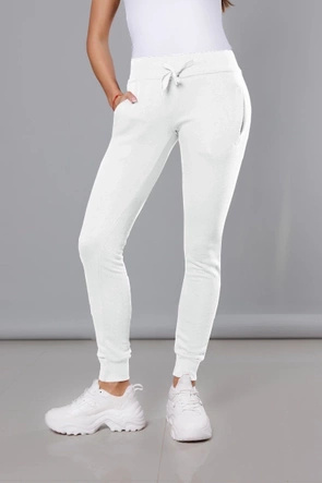 Białe damskie dresowe spodnie casualowe z kieszeniami i ściągaczem