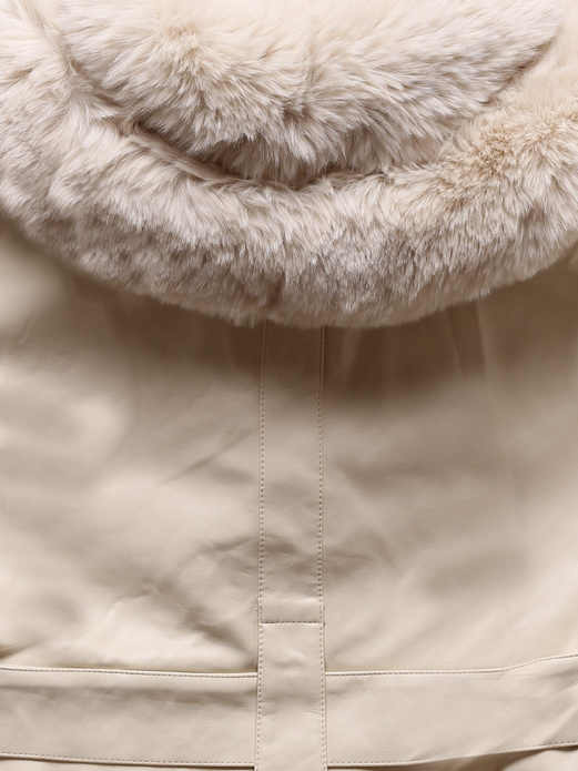 Czarna futrzana damska zimowa kurtka wstawki z elementami z ekoskóry