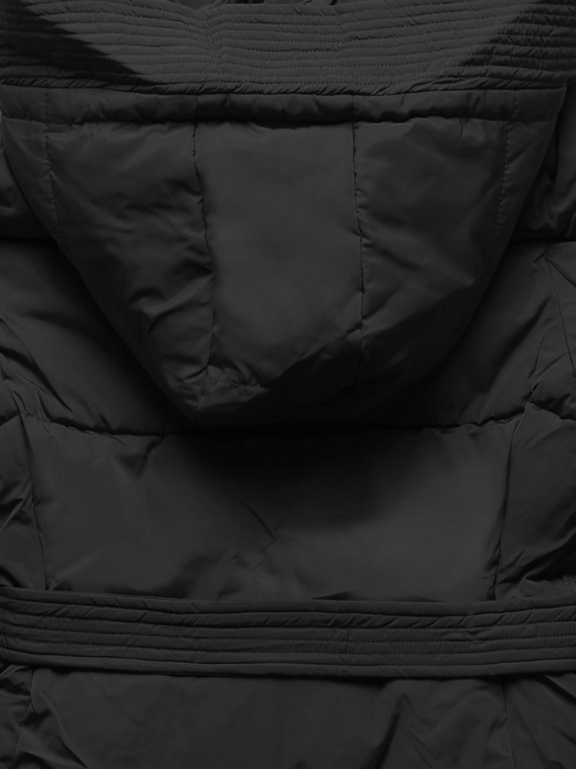 Czarna zimowa dopasowana damska kurtka z paskiem i kapturem