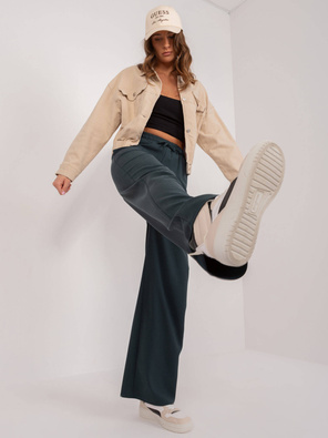 Beżowa krótka damska kurtka jeansowa 